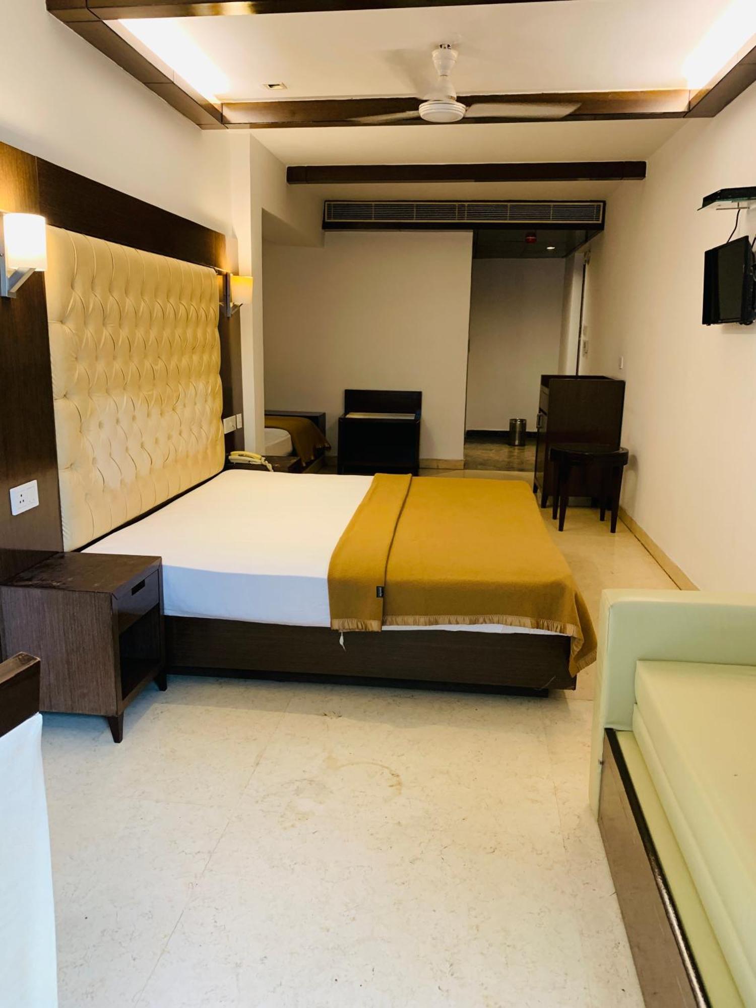Metropolis Tourist Home Paharganj 뉴델리 외부 사진